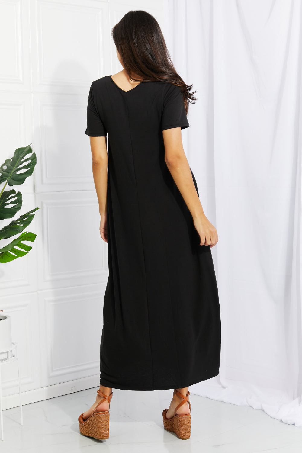 Simple Wonder Pocket Maxi Dress in Black